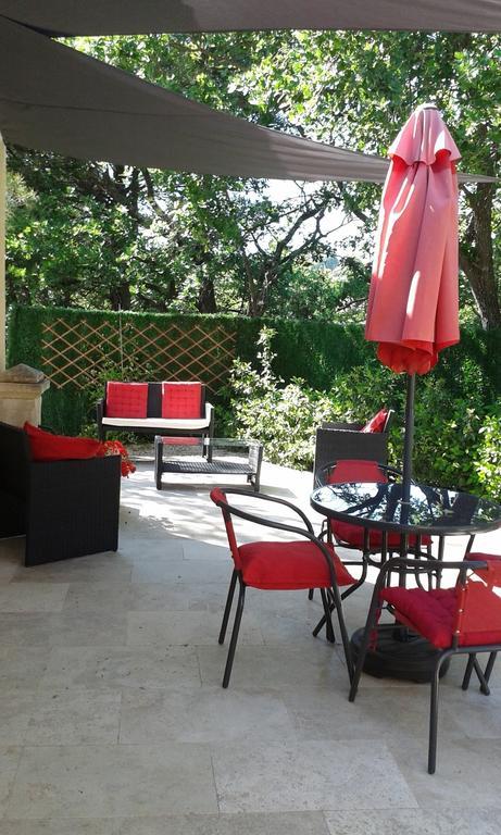 Apartamento L'AMANDERAIE à côté de LOURMARIN en LUBERON Cadenet Habitación foto