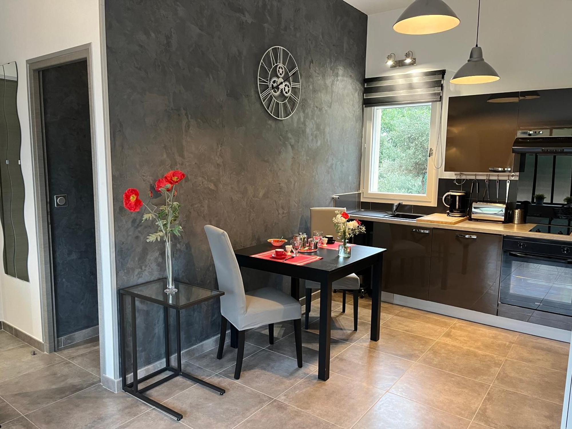 Apartamento L'AMANDERAIE à côté de LOURMARIN en LUBERON Cadenet Exterior foto