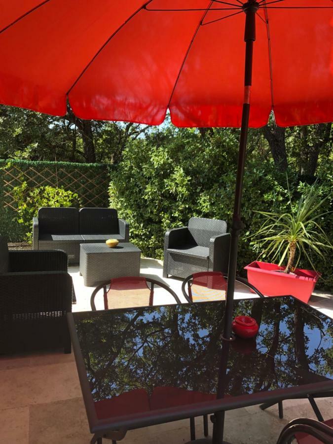 Apartamento L'AMANDERAIE à côté de LOURMARIN en LUBERON Cadenet Exterior foto